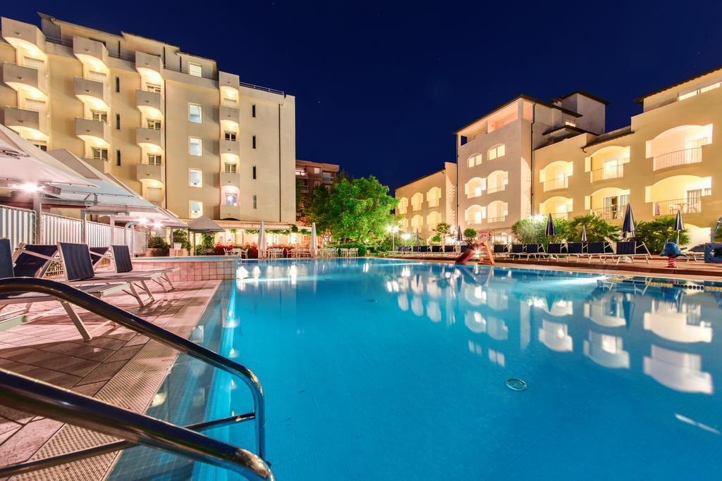 Hotel Sport&Residenza Cesenatico Esterno foto