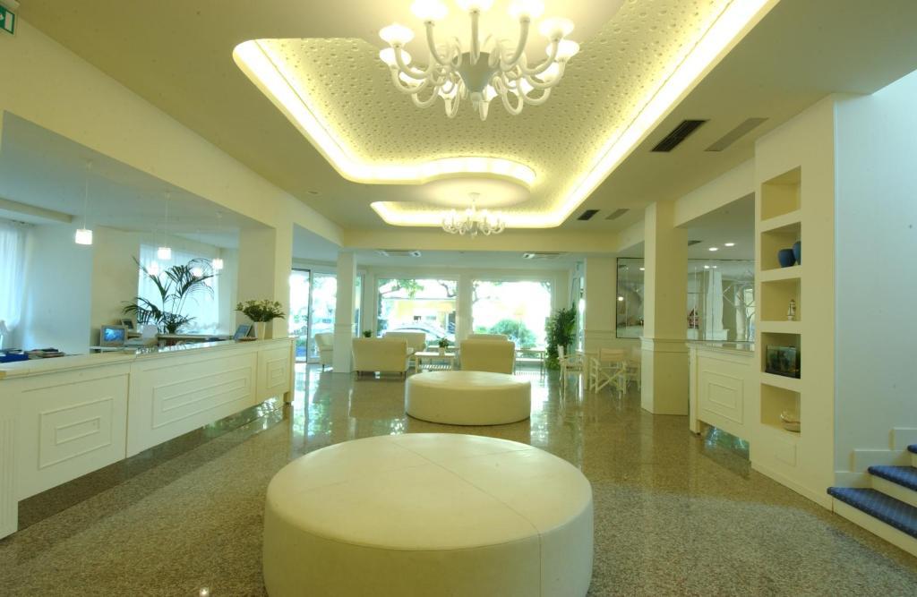 Hotel Sport&Residenza Cesenatico Esterno foto