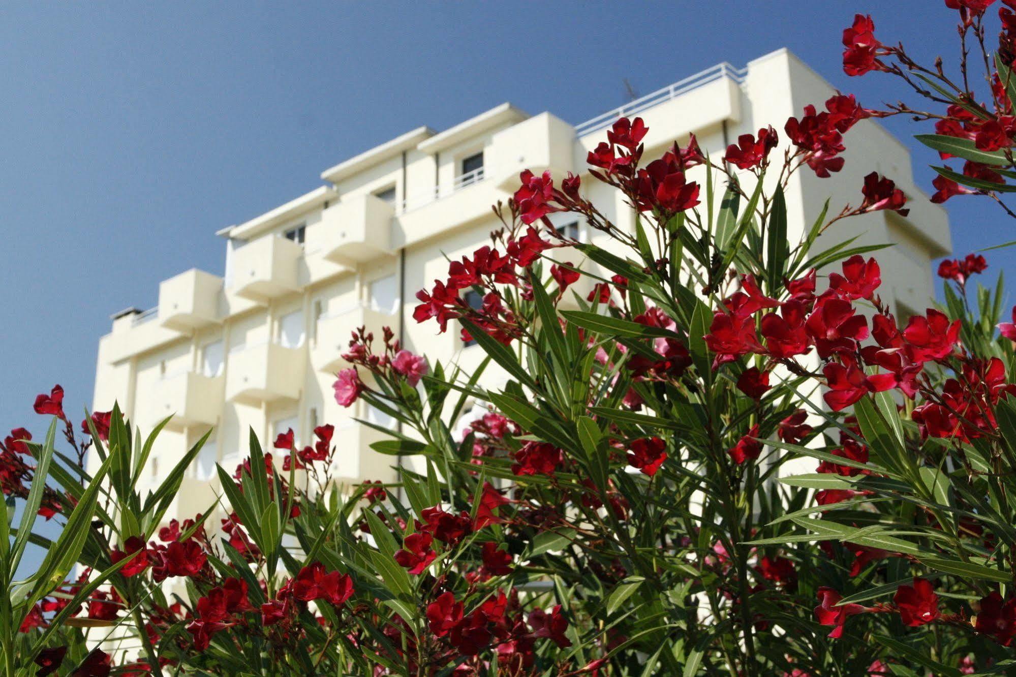Hotel Sport&Residenza Cesenatico Esterno foto